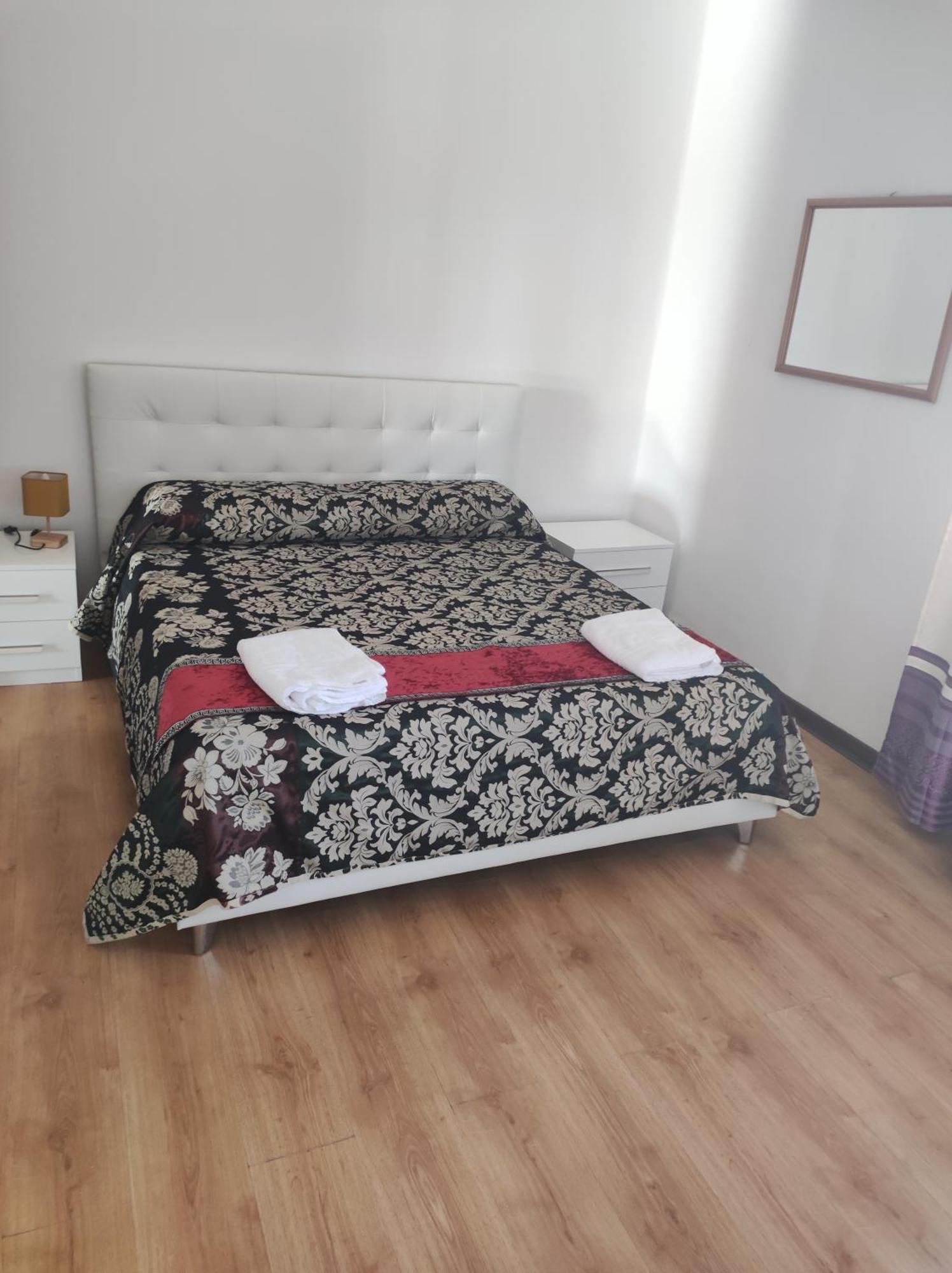 Abc Guest House Mestre Bagian luar foto